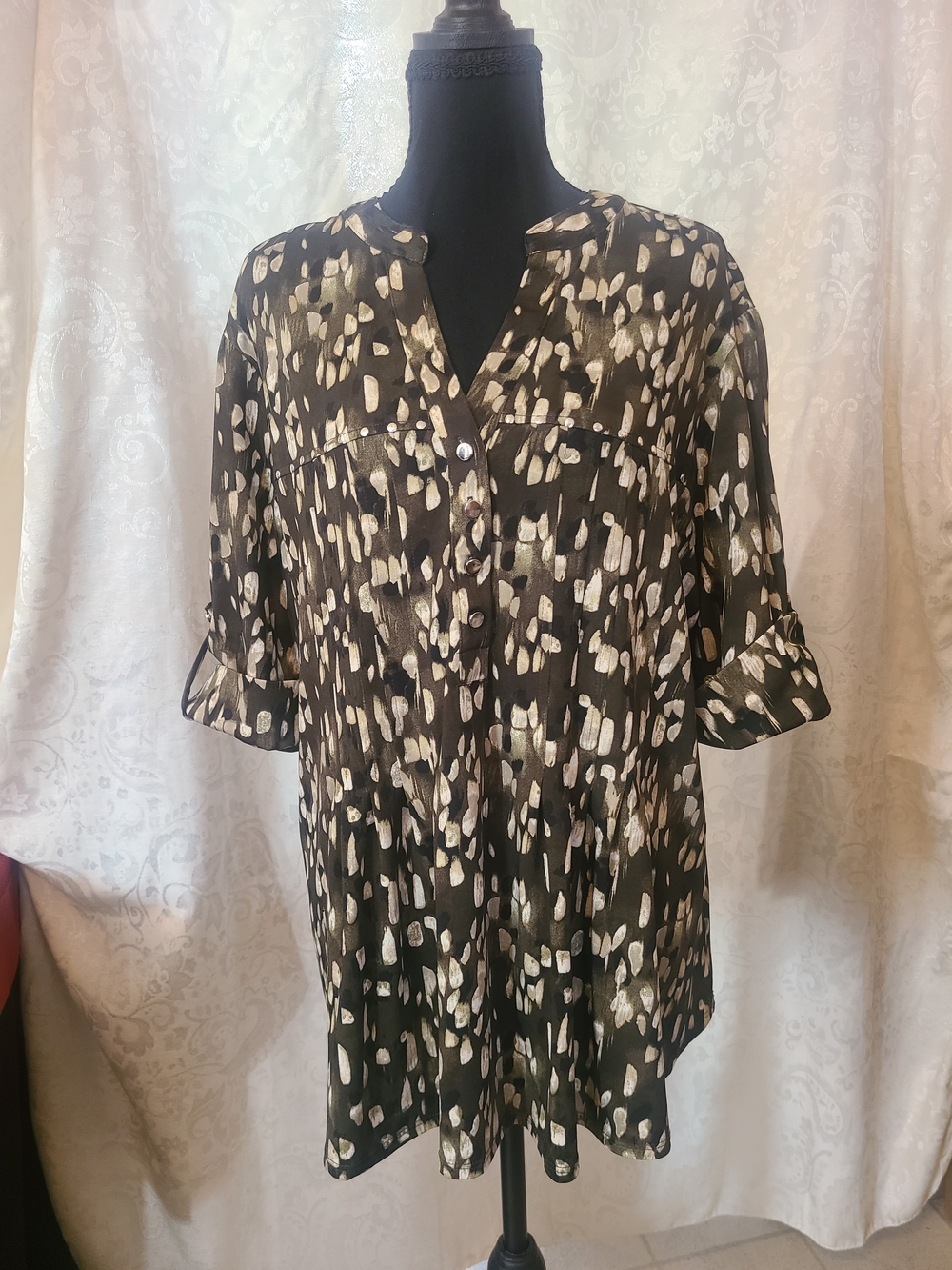 Cocomo Olive and Cream Abstract Dot V-Neck Tunic